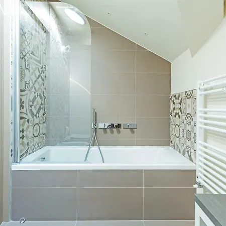 Apartment Renovated Penthouse Duomo & Via Torino Milan
