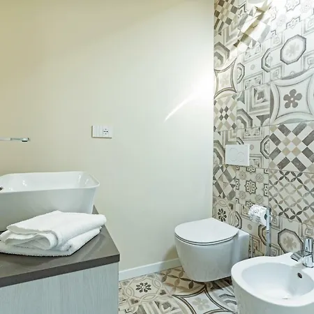 Renovated Penthouse Duomo & Via Torino Apartment Milan